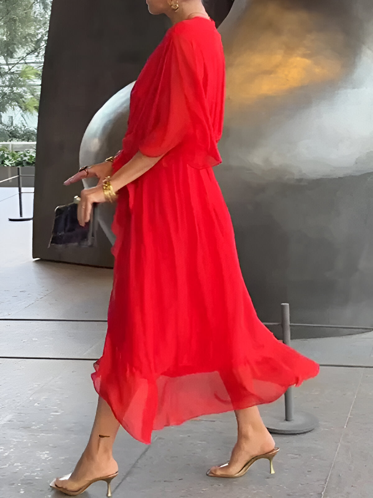 Sophia – Lekka sukienka z szyfonu z eleganckim dekoltem w serek