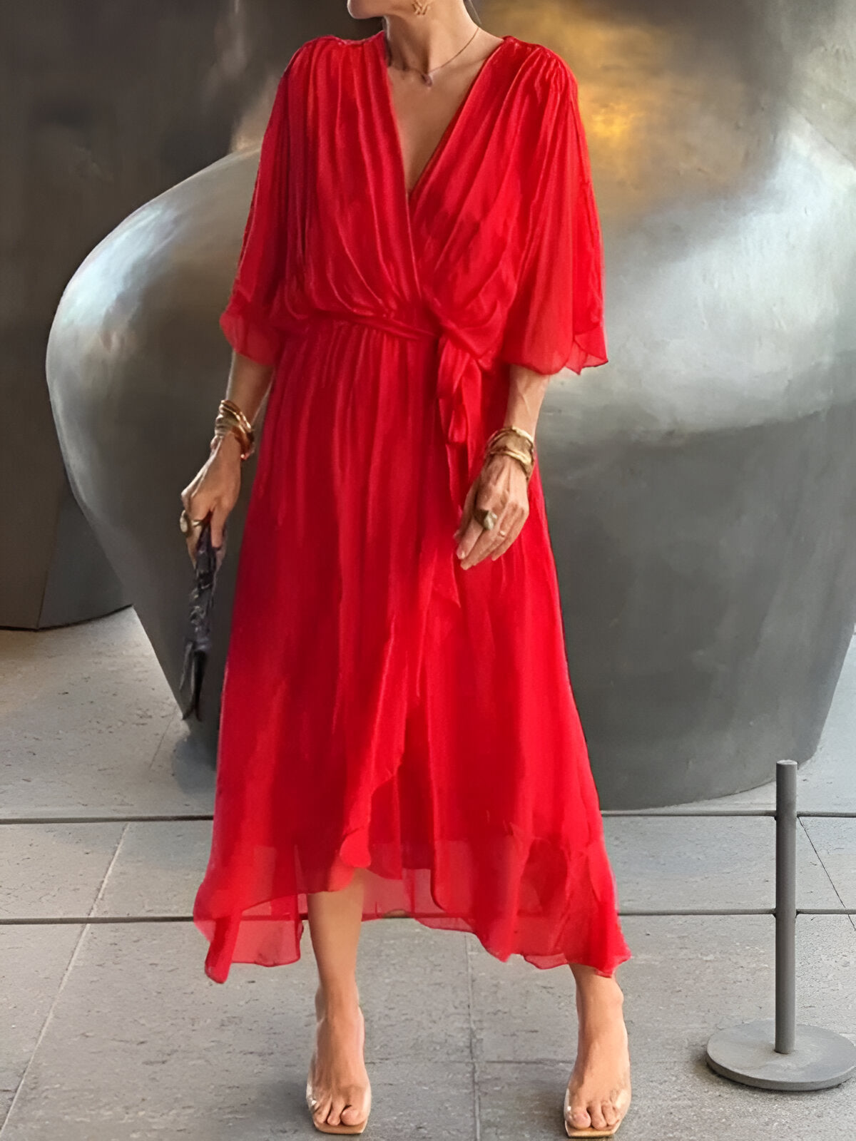 Sophia – Lekka sukienka z szyfonu z eleganckim dekoltem w serek