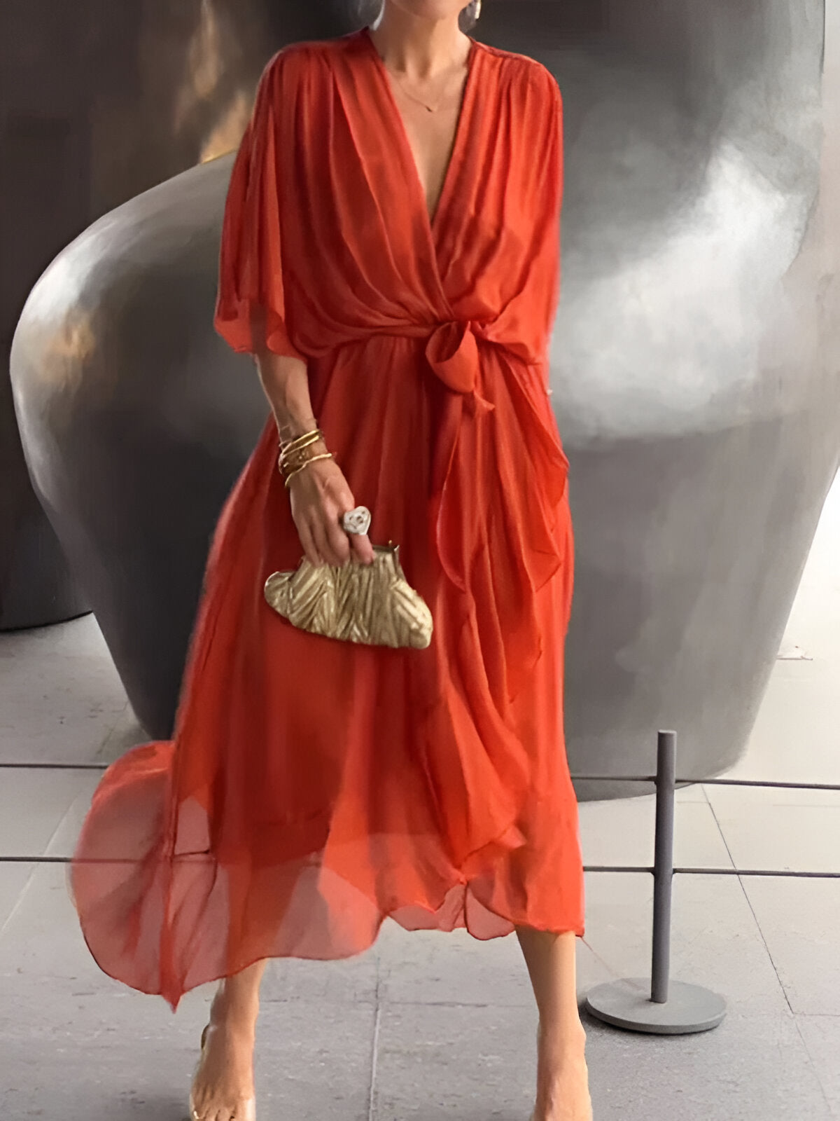 Sophia – Lekka sukienka z szyfonu z eleganckim dekoltem w serek